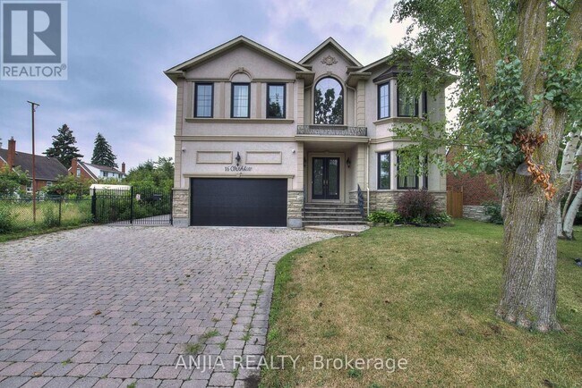 Photo - 16 Clarkhill St