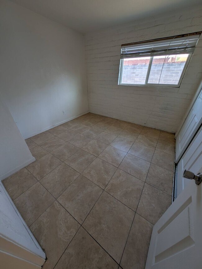 Photo - Beautiful Air Conditioned Condo! MUST SEE!... Unit 3959