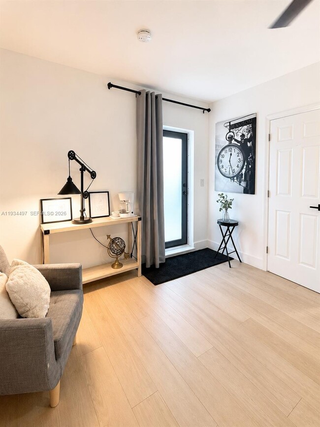 Photo - 347 NE 110th St