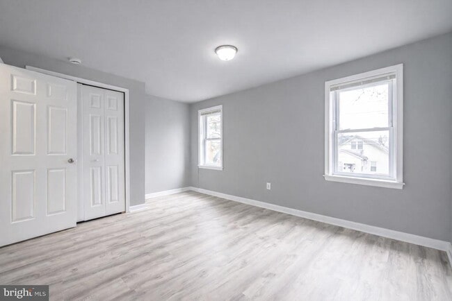 Photo - 306 Progress St