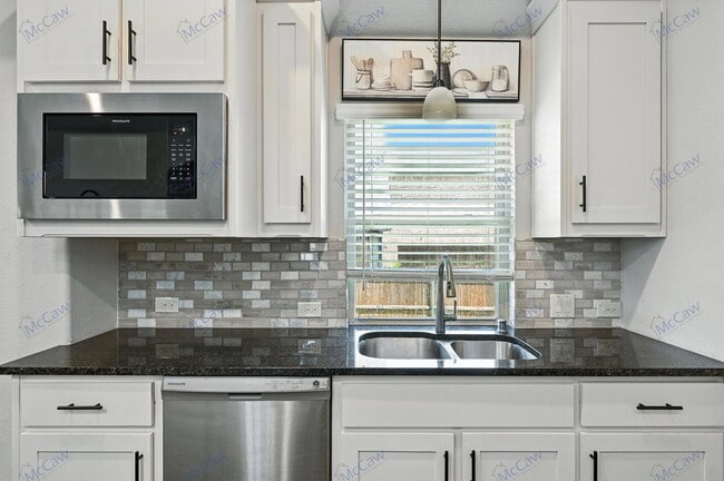 Photo - 3829 Honey Grove Dr