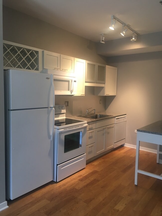 Photo - 50 W Randolph St