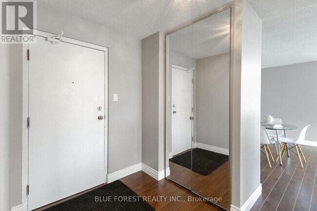 Photo - 570 Proudfoot Ln Unit 510