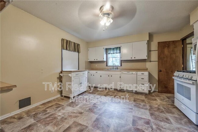 Photo - 1416 Kiowa St