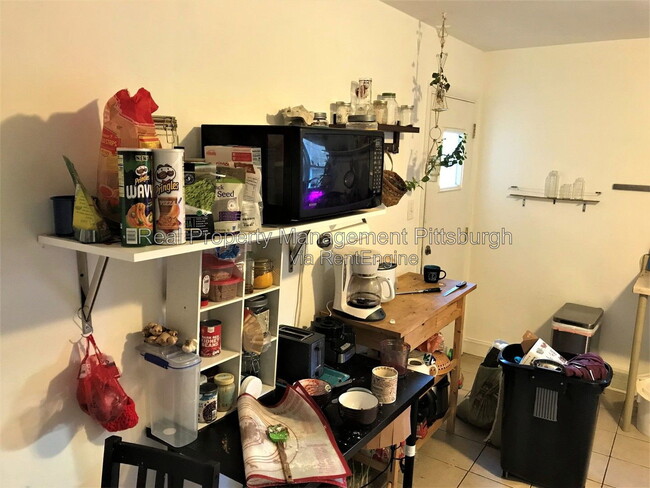 Photo - 825 Collins St Unit 1