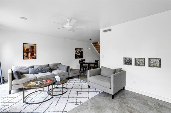 Photo - 5878 Valley Forge Dr Unit 149