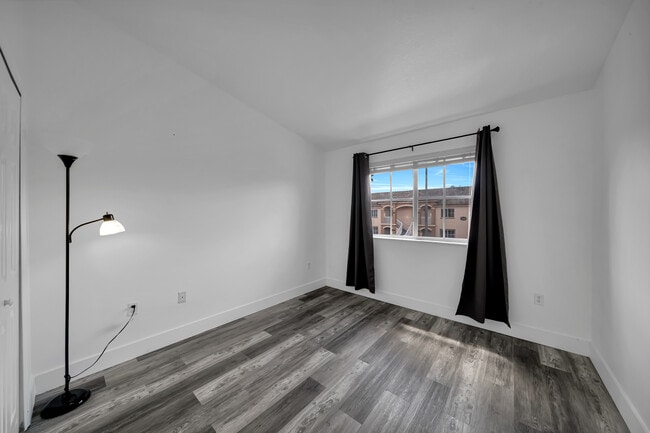 Photo - 1261 SE 27th St Unit 203