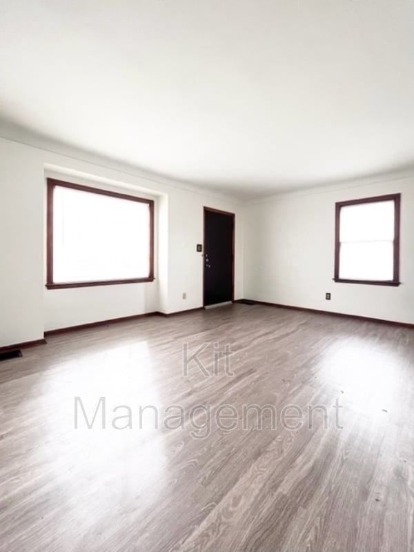 Photo - 4407 Packard Rd