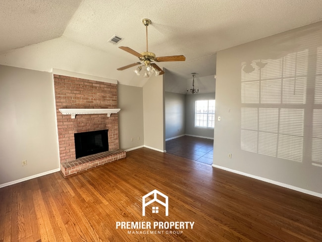 Photo - 5315 Timber Ridge Dr