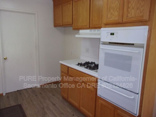 Photo - 3500 65th St