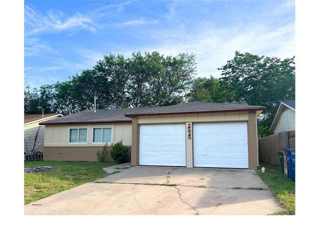 Photo - 2525 Dovemeadow Dr