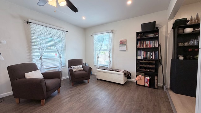 Building Photo - 4247 Cartagena Dr