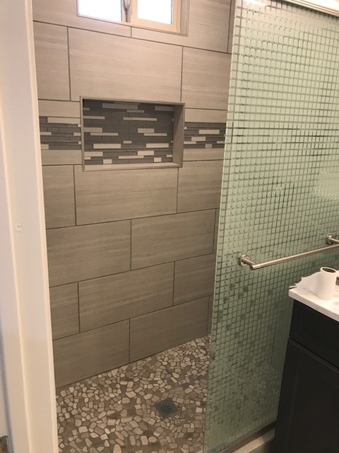 Photo - 790 Kootenay Dr