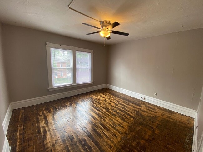 Photo - Hunter Ave 1444-1446 MLR (LH2) Unit 1446