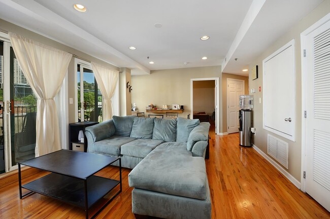 Photo - 920 Jefferson St Condo Unit 305