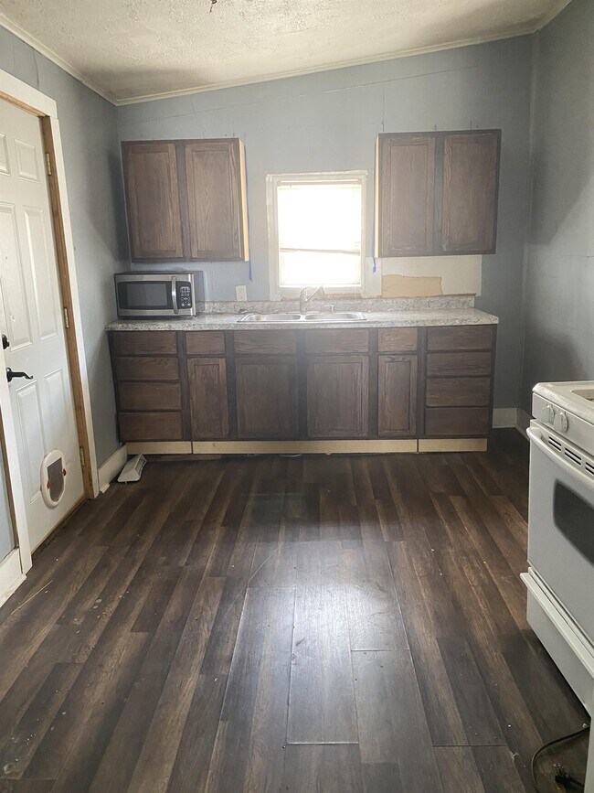 Photo - 1317 S 28th St