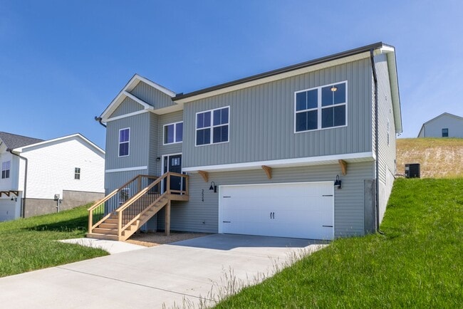 Photo - Stunning 4-Bed, 3-Bath Home with 2-Car Garage- ONE MONTH FREE RENT Move-In Special!