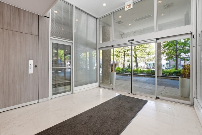Photo - 5757 N Sheridan Rd Unit 20D