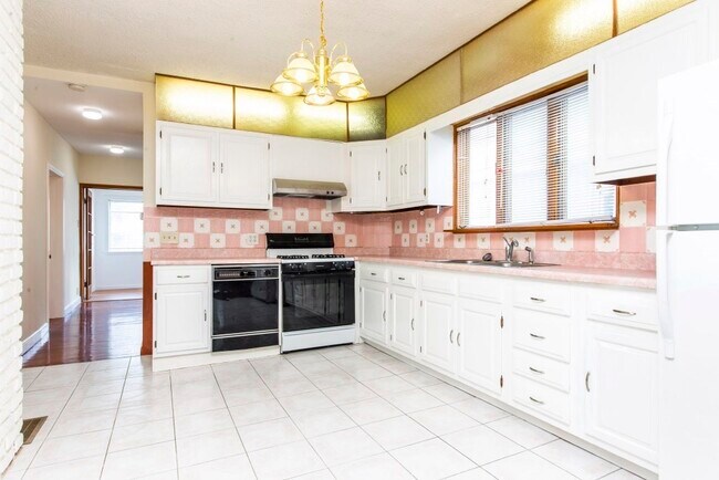 Photo - 27 Garrison Ave Unidad 2