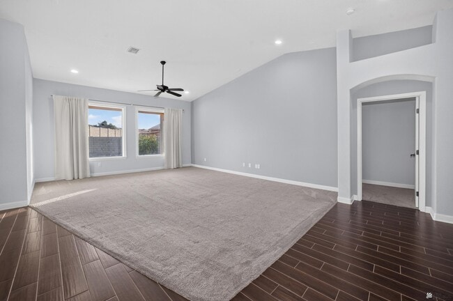 Photo - 2792 S Aurora Ave