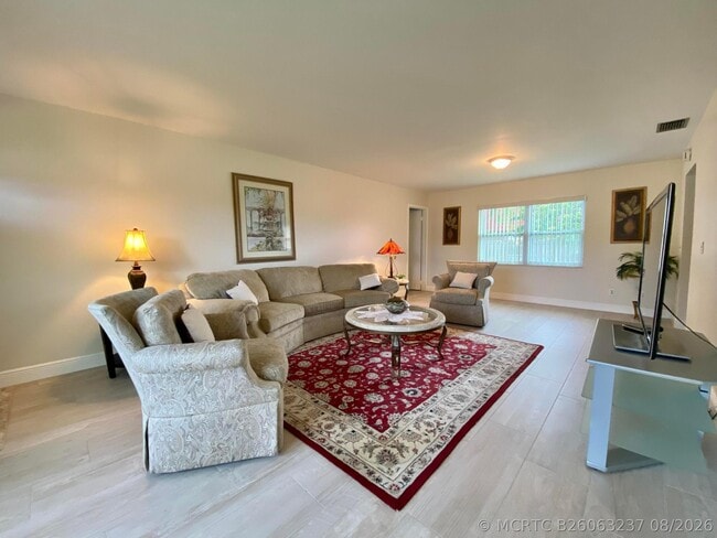 Photo - 1403 W Libby Dr
