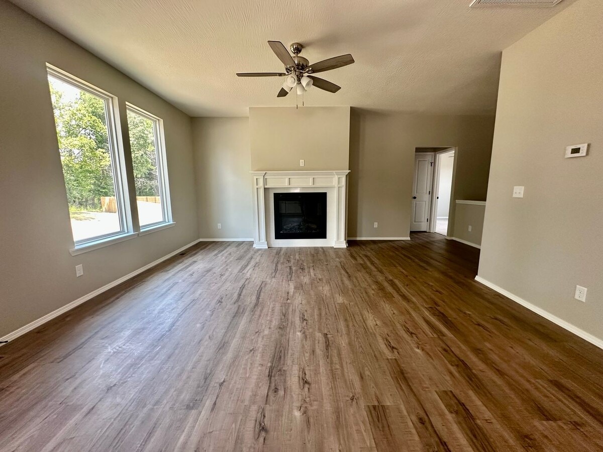 Photo - NEW HOME in MARSHFIELD