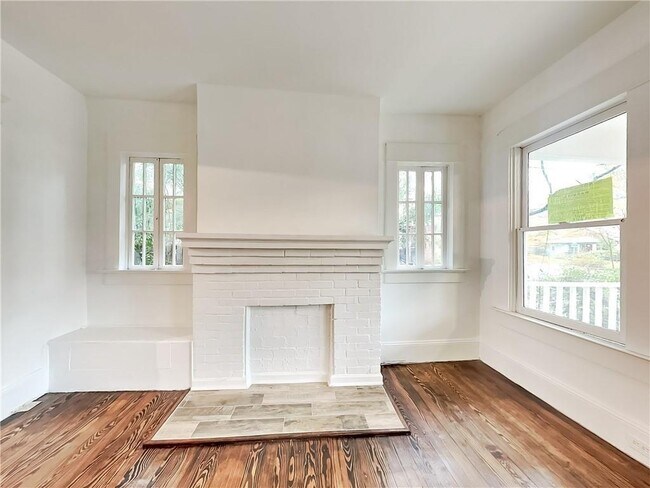 Photo - 1401 McPherson Ave SE