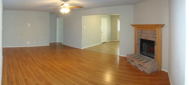 Photo - 3807 Ida Dr