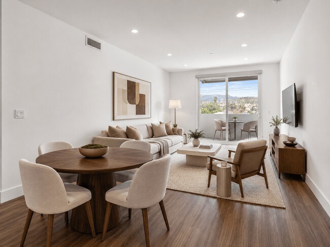 Ecco Lexington – Apartments & Co-Living