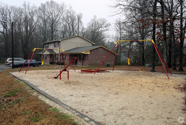 Mill Tree Apartments - Mill Tree Apartments