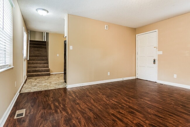 Photo - 3117 Parkwood Rd