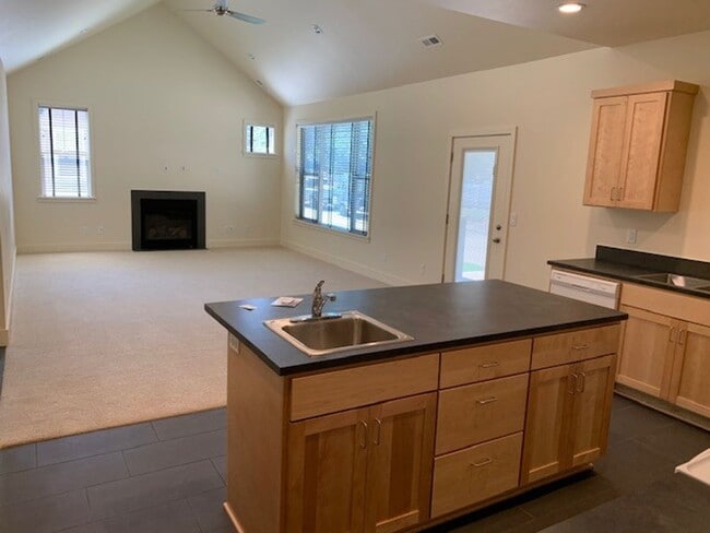 Photo - 340 Mia Ln
