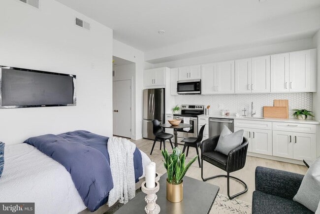 Building Photo - 2201 Washington Ave Unit 306 Rental
