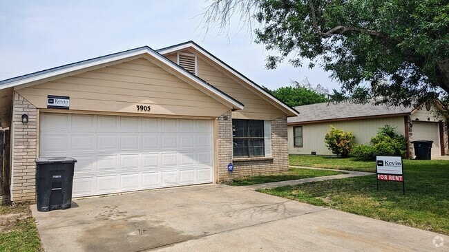 Building Photo - 3905 Pickwick Ln Rental