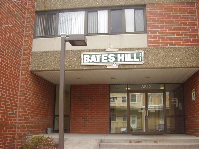 Photo - Bates Hill Apartments