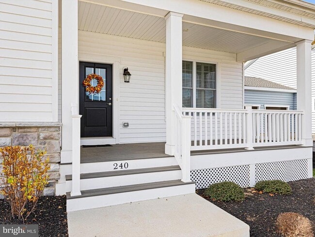 Photo - 240 Baldy Ln