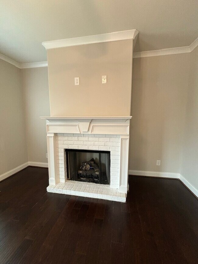 Photo - 4234 Lenox Dr