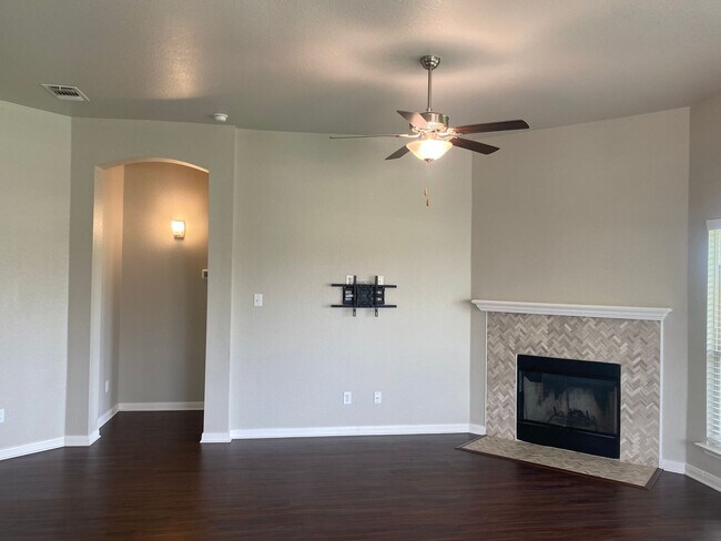 Photo - 4 BEDROOM CORNER LOT