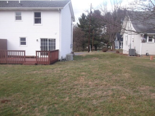 Photo - 485-485 Church St NE