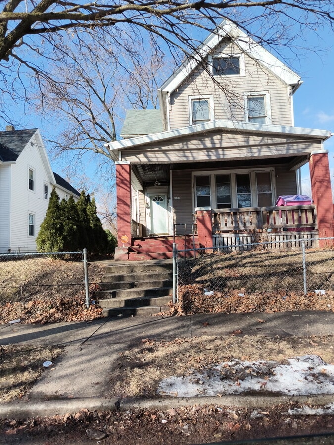 1831 N. 28th St - 1831 N 28th St Casa