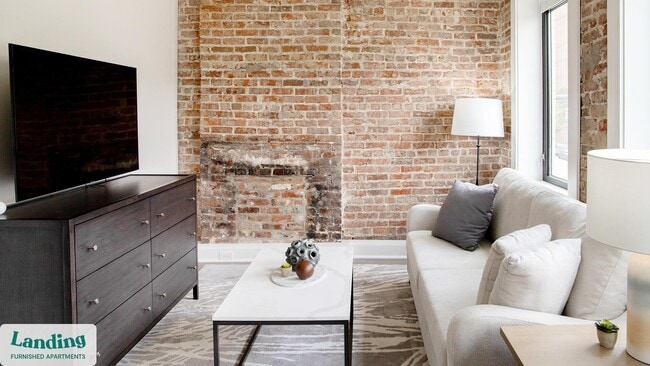 Photo - 425 20th St S Unidad 206.579036