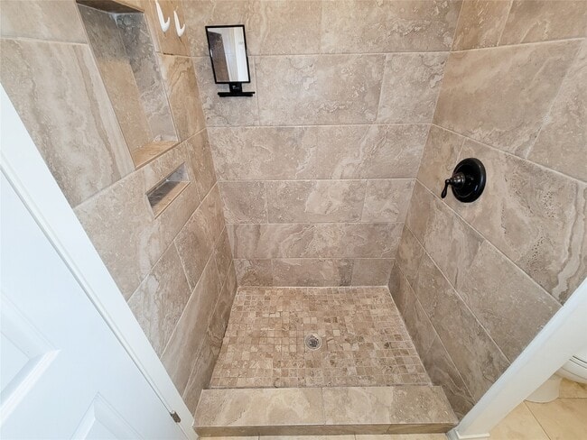 Building Photo - 3735 Hickory Knob Dr Rental