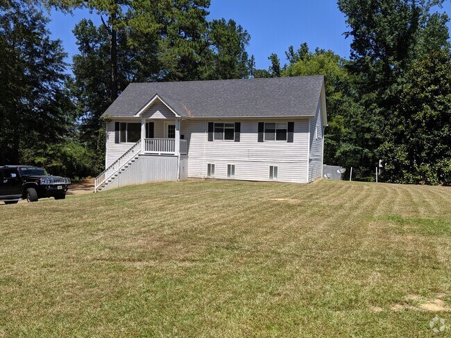 Building Photo - Summerville Manor Unit A1 Rental