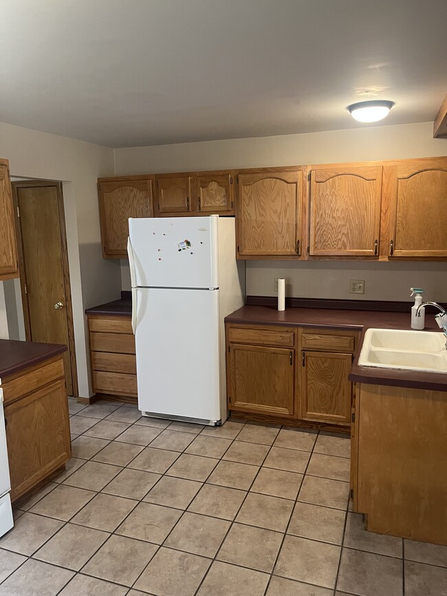Photo - 2212 Longyear Ave