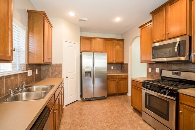 Photo - 6015 Starbrook Creek Dr