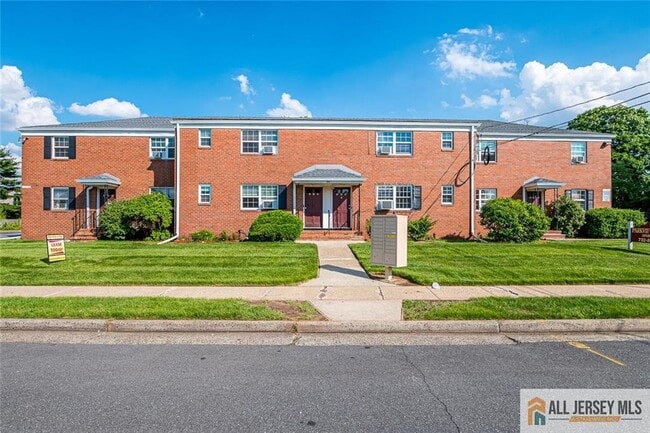 Building Photo - 326 Central Ave Unit A2