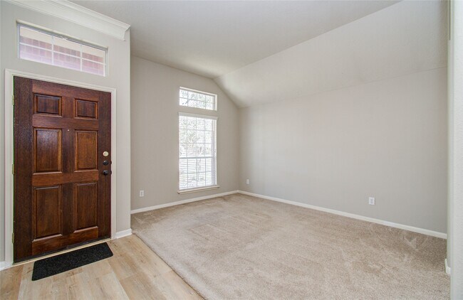 Photo - 11618 Columbia Pines Ln