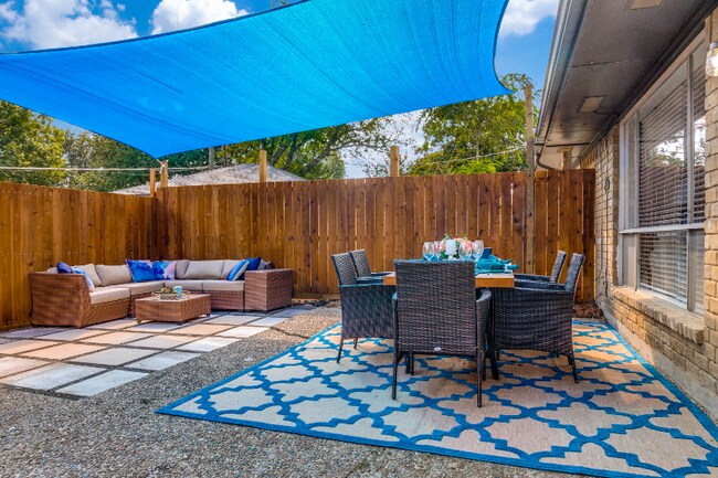 Photo - 7738 Village Trail Dr Casa