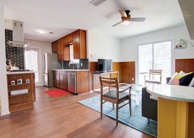 Photo - 1818 Dywer Ave Casa