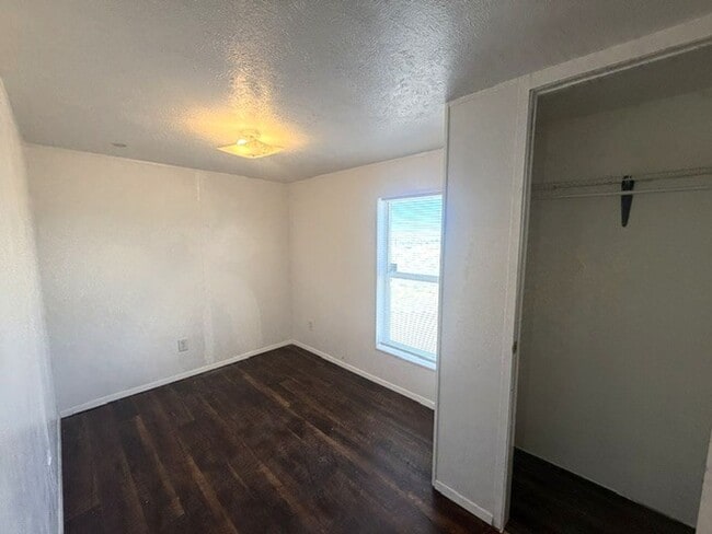 Photo - 3 bedroom single wide in Ryndon with Garage